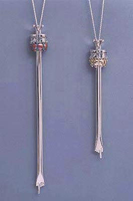 Torah pointer (Yad) with pomegranates by Avi Biran